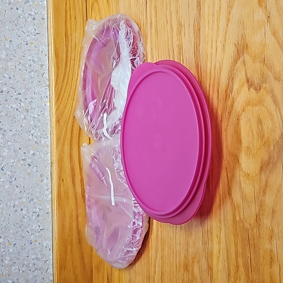 NWT Tupperware - Picture 8 of 14
